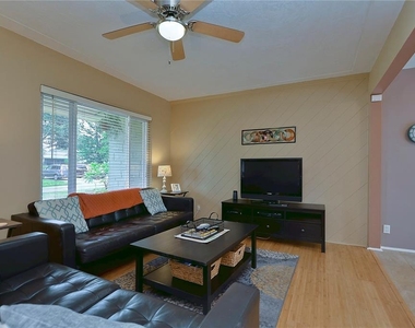 5850 24th Avenue S - Photo Thumbnail 10