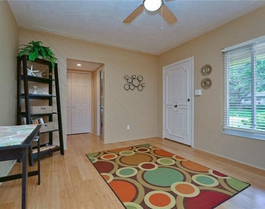 5850 24th Avenue S - Photo Thumbnail 2