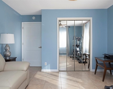2710 Hibiscus Drive W - Photo Thumbnail 27