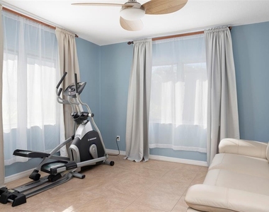 2710 Hibiscus Drive W - Photo Thumbnail 26