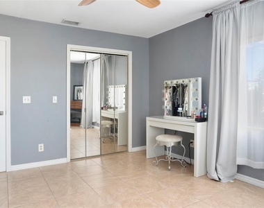 2710 Hibiscus Drive W - Photo Thumbnail 37