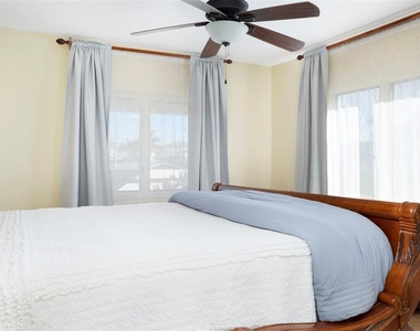 2710 Hibiscus Drive W - Photo Thumbnail 30