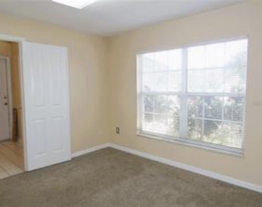 1802 Durkee Place - Photo Thumbnail 12