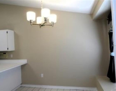 1802 Durkee Place - Photo Thumbnail 5