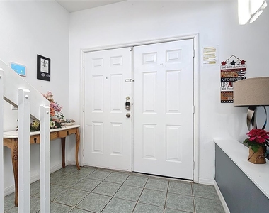 4608 Cumbrian Lakes Drive - Photo Thumbnail 4