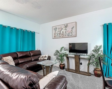 4608 Cumbrian Lakes Drive - Photo Thumbnail 6