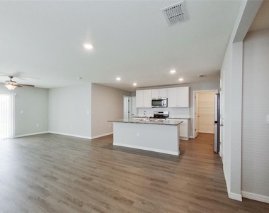 8677 Sw 44th Court - Photo Thumbnail 3