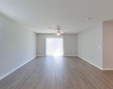 8677 Sw 44th Court - Photo Thumbnail 2
