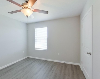 8677 Sw 44th Court - Photo Thumbnail 18