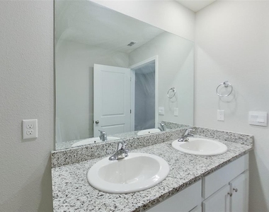 8677 Sw 44th Court - Photo Thumbnail 15