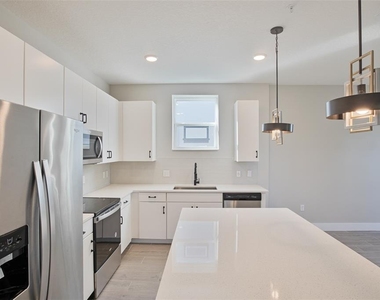 1800 Houston Street - Photo Thumbnail 5