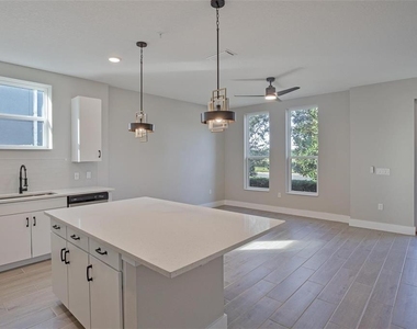 1800 Houston Street - Photo Thumbnail 30