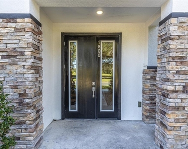 1800 Houston Street - Photo Thumbnail 1