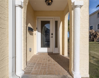3074 Ocean Shore Boulevard - Photo Thumbnail 4