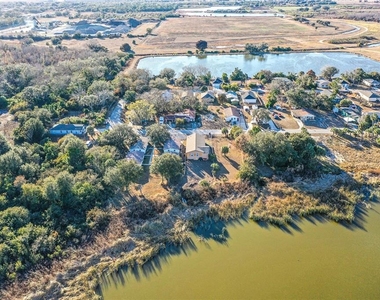 114 E Northside Drive - Photo Thumbnail 10