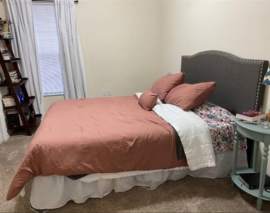 4004 Sw 26th Drive - Photo Thumbnail 8