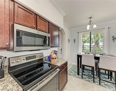 16706 Vardon Terrace - Photo Thumbnail 13