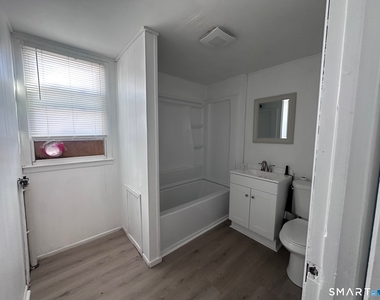 24 Rocky Hill Avenue - Photo Thumbnail 2