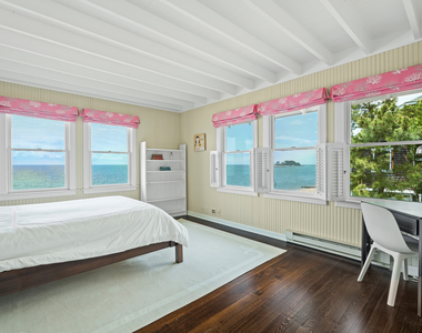 118 Middle Beach Road - Photo Thumbnail 16