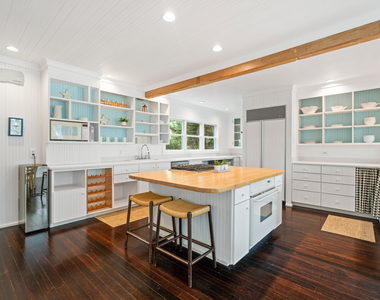 118 Middle Beach Road - Photo Thumbnail 9