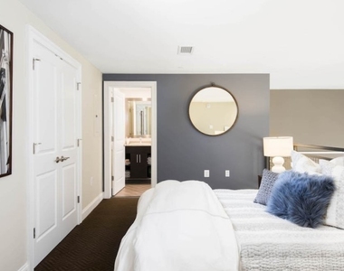 4101 Bigelow Blvd - Photo Thumbnail 9