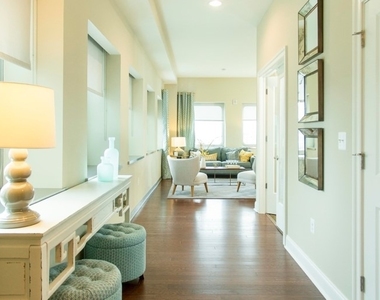 613 William Penn Pl - Photo Thumbnail 6
