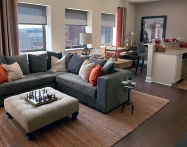 613 William Penn Pl - Photo Thumbnail 2