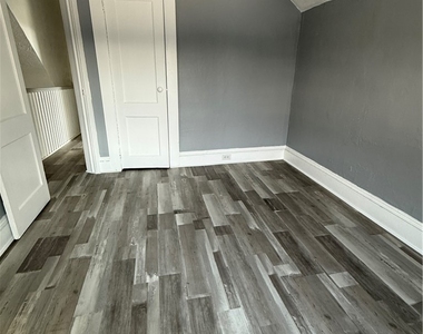 247 Princeton Avenue - Photo Thumbnail 15