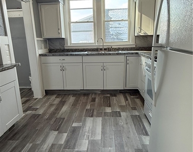 247 Princeton Avenue - Photo Thumbnail 3