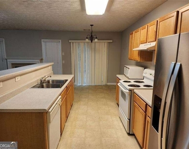 6129 Brookechase Lane - Photo Thumbnail 5