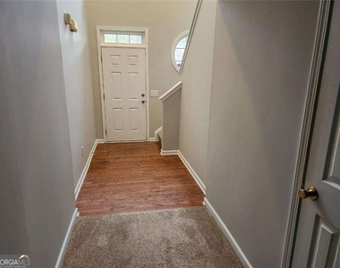 6129 Brookechase Lane - Photo Thumbnail 11