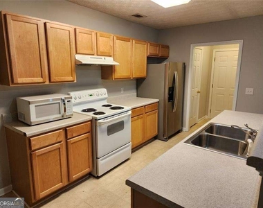 6129 Brookechase Lane - Photo Thumbnail 3