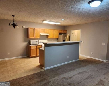 6129 Brookechase Lane - Photo Thumbnail 8