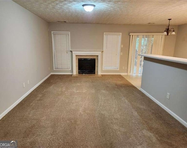 6129 Brookechase Lane - Photo Thumbnail 9