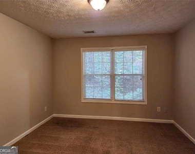 6129 Brookechase Lane - Photo Thumbnail 20