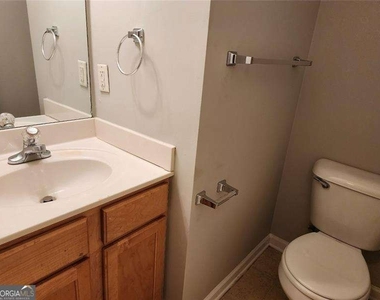 6129 Brookechase Lane - Photo Thumbnail 14