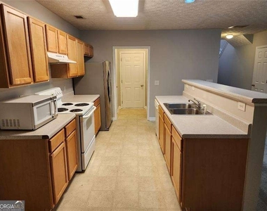 6129 Brookechase Lane - Photo Thumbnail 2
