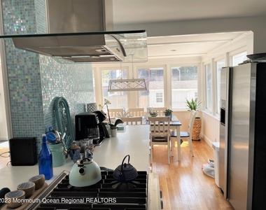 17 1st Avenue - Photo Thumbnail 25