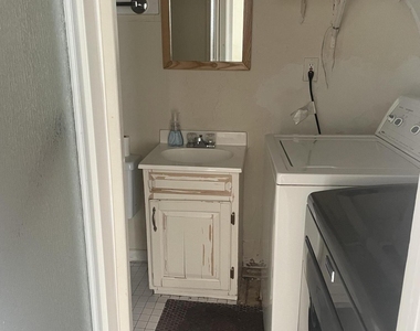 506 Roseld Avenue - Photo Thumbnail 5