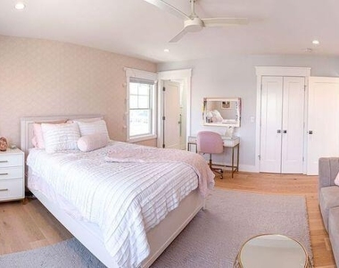 520 Normandy Drive - Photo Thumbnail 43