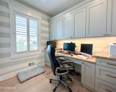 520 Normandy Drive - Photo Thumbnail 24