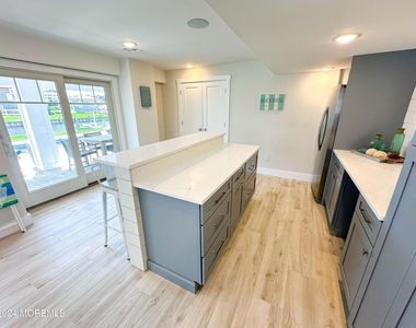 520 Normandy Drive - Photo Thumbnail 50
