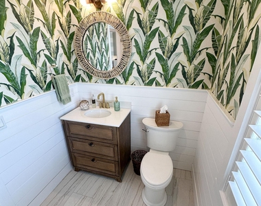 520 Normandy Drive - Photo Thumbnail 25