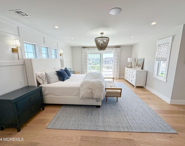 520 Normandy Drive - Photo Thumbnail 32
