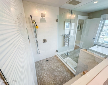 520 Normandy Drive - Photo Thumbnail 37