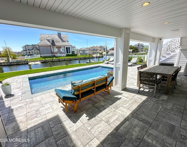 520 Normandy Drive - Photo Thumbnail 7