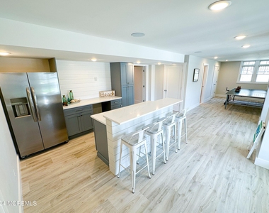 520 Normandy Drive - Photo Thumbnail 49