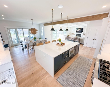 520 Normandy Drive - Photo Thumbnail 23