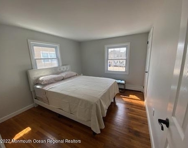 452 Marathon Court - Photo Thumbnail 9