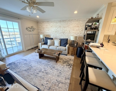 809 Ocean Avenue - Photo Thumbnail 10